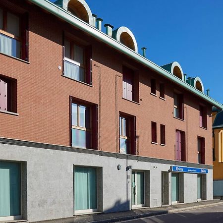 Charming & Modern In The City Бергамо Екстериор снимка